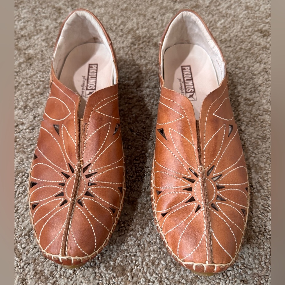PIKOLINOS JEREZ 578-7399 Brandy Leather Floral Cutout Loafers Size 37 / 6.5